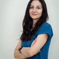 Fotografie medic stomatolog Dr. Lilia Semenescu